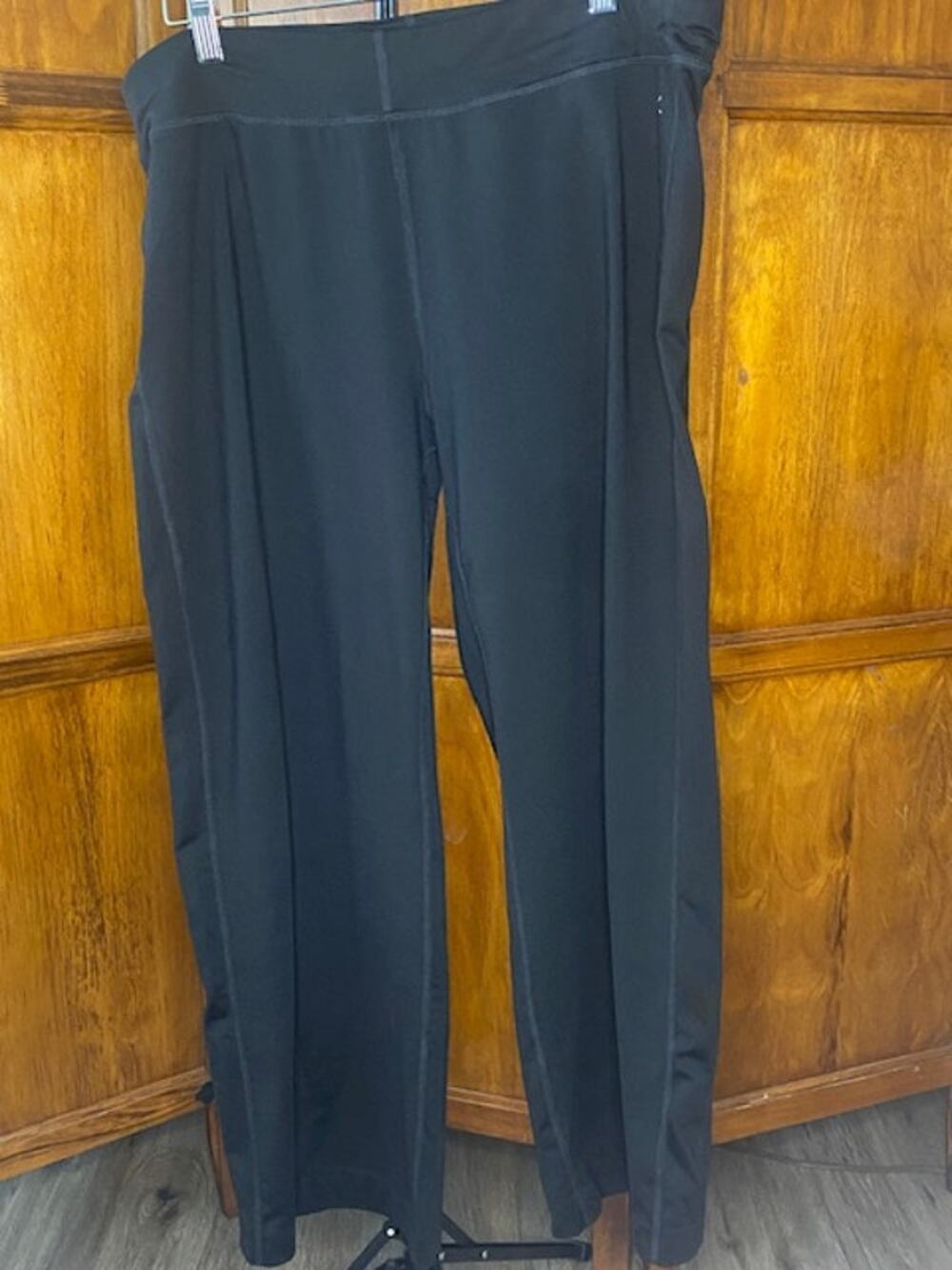 Danskin Now Women’s Black Athletic Leggings Activewear Stretch Pull On Pants M